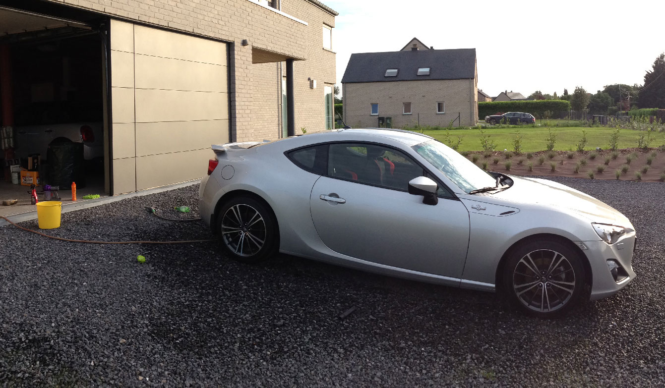 toyota-gt86-cleaning